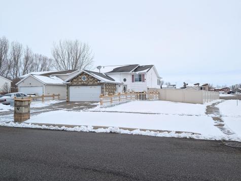 238 Pinewood Boulevard West Fargo ND 58078