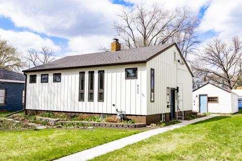 433 Elmwood Avenue S Fargo ND 58103