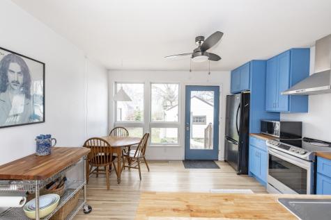 433 Elmwood Avenue S Fargo ND 58103