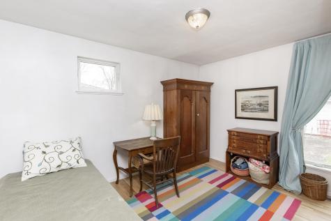 433 Elmwood Avenue S Fargo ND 58103