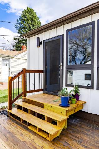 433 Elmwood Avenue S Fargo ND 58103