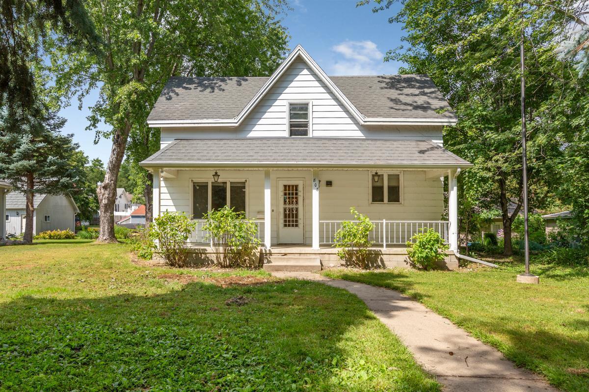 808 S 5th Street Saint Peter MN 56082