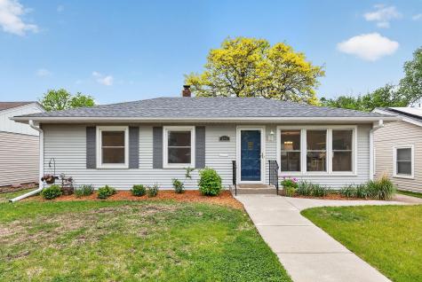 2043 Ramlow Place Saint Paul MN 55116