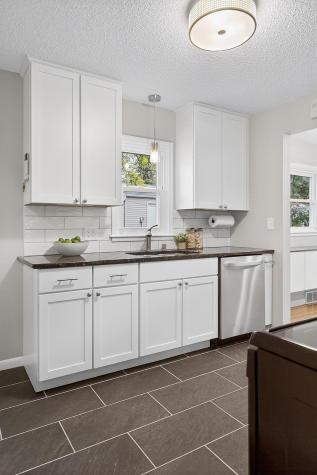 2043 Ramlow Place Saint Paul MN 55116