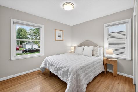 2043 Ramlow Place Saint Paul MN 55116
