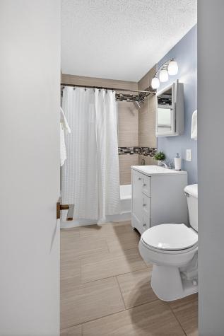 2043 Ramlow Place Saint Paul MN 55116