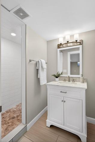 2043 Ramlow Place Saint Paul MN 55116