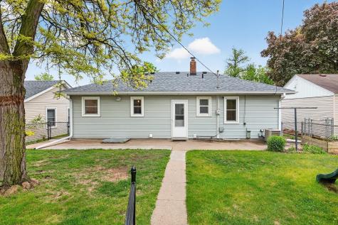 2043 Ramlow Place Saint Paul MN 55116
