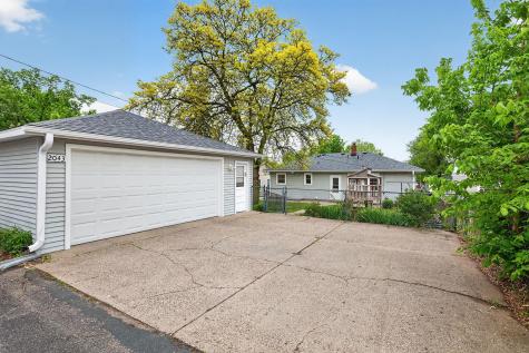 2043 Ramlow Place Saint Paul MN 55116