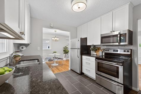 2043 Ramlow Place Saint Paul MN 55116