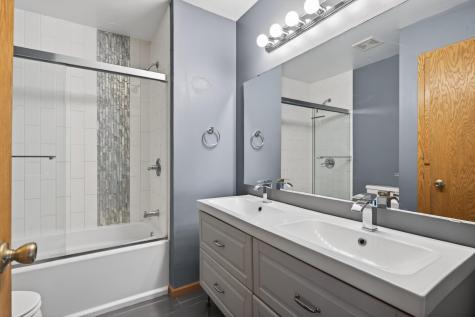 7785 Irvin Avenue S Cottage Grove MN 55016