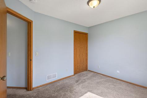 7785 Irvin Avenue S Cottage Grove MN 55016