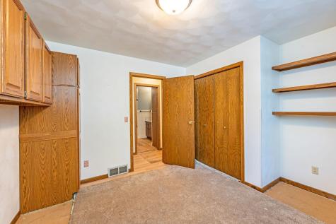 225 S 7th Avenue E Truman MN 56088