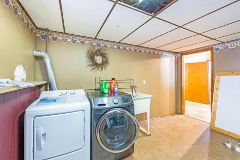 225 S 7th Avenue E Truman MN 56088