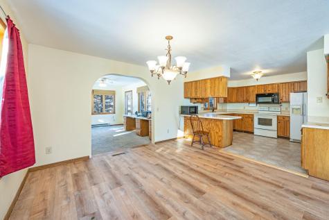 225 S 7th Avenue E Truman MN 56088