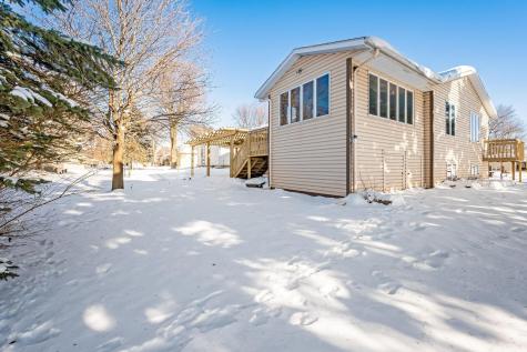 225 S 7th Avenue E Truman MN 56088