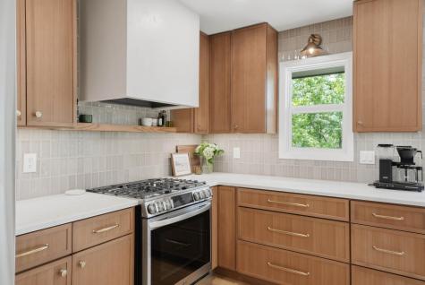 9137 Forest Hills Circle Bloomington MN 55437