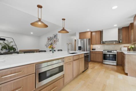 9137 Forest Hills Circle Bloomington MN 55437