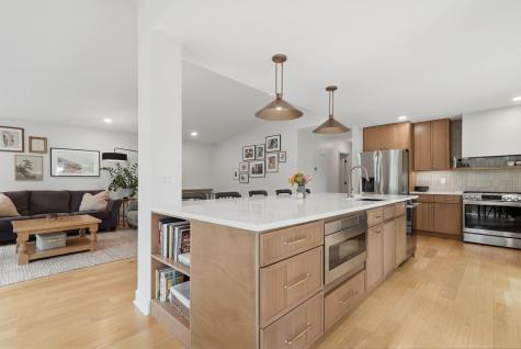 9137 Forest Hills Circle Bloomington MN 55437