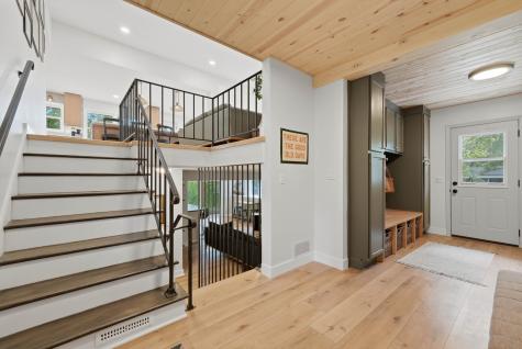 9137 Forest Hills Circle Bloomington MN 55437