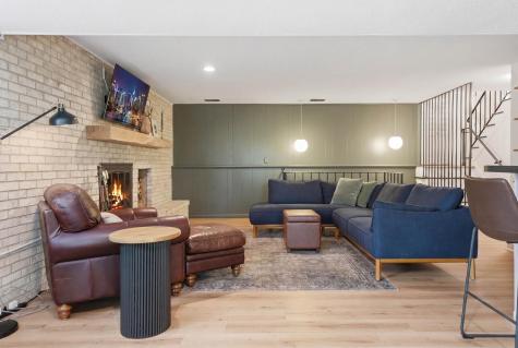 9137 Forest Hills Circle Bloomington MN 55437