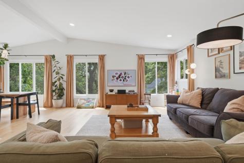 9137 Forest Hills Circle Bloomington MN 55437