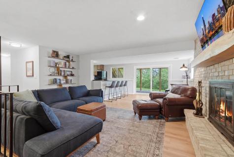 9137 Forest Hills Circle Bloomington MN 55437