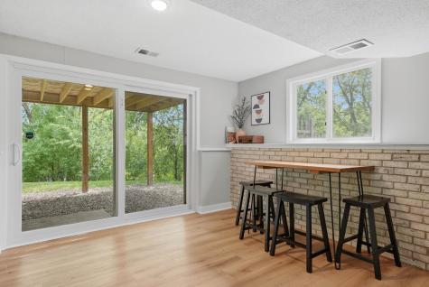 9137 Forest Hills Circle Bloomington MN 55437