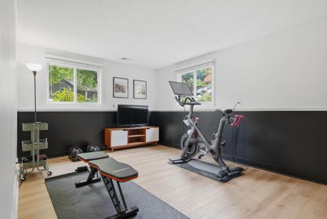 9137 Forest Hills Circle Bloomington MN 55437