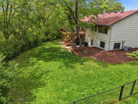 9137 Forest Hills Circle Bloomington MN 55437