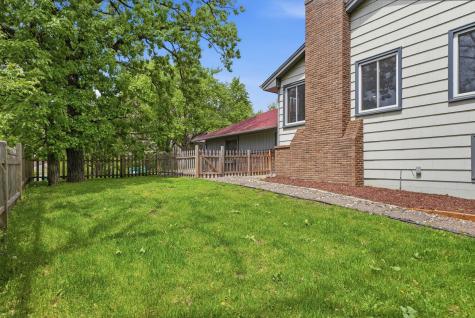 9137 Forest Hills Circle Bloomington MN 55437
