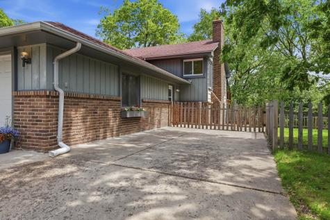 9137 Forest Hills Circle Bloomington MN 55437