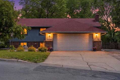 9137 Forest Hills Circle Bloomington MN 55437