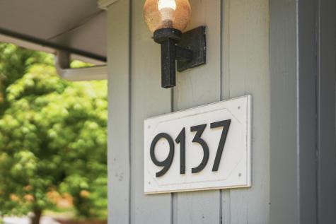 9137 Forest Hills Circle Bloomington MN 55437