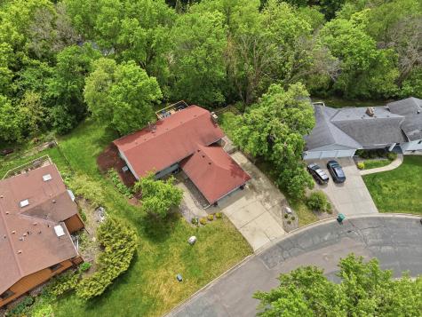9137 Forest Hills Circle Bloomington MN 55437