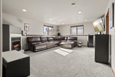4512 44th Street S Fargo ND 58104