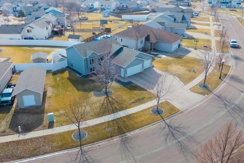 4512 44th Street S Fargo ND 58104