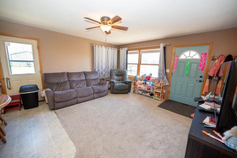 1017 E Kings Hill Road Hewitt MN 56453