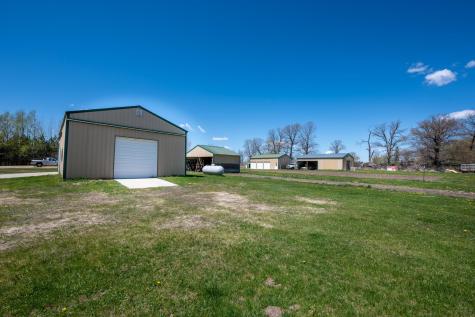 1017 E Kings Hill Road Hewitt MN 56453