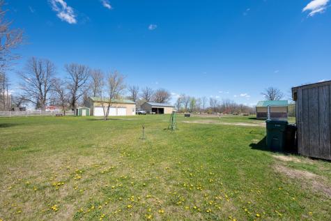1017 E Kings Hill Road Hewitt MN 56453