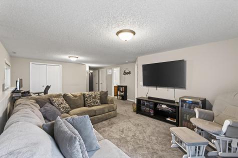 4841 Helena Road N Oakdale MN 55128