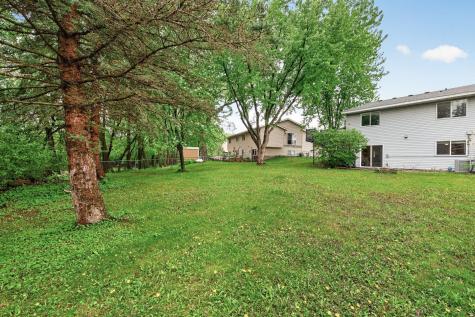 4841 Helena Road N Oakdale MN 55128