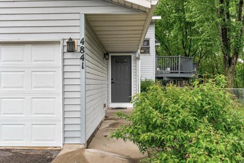 4841 Helena Road N Oakdale MN 55128