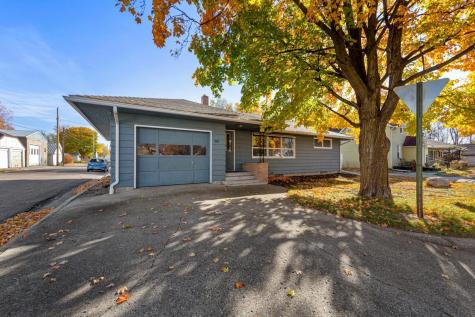 1043 Chase Avenue Gibbon MN 55335