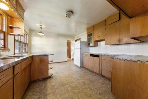 1043 Chase Avenue Gibbon MN 55335