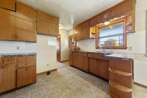 1043 Chase Avenue Gibbon MN 55335