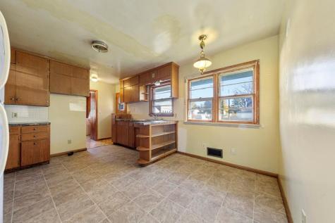 1043 Chase Avenue Gibbon MN 55335