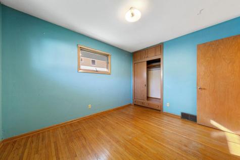 1043 Chase Avenue Gibbon MN 55335