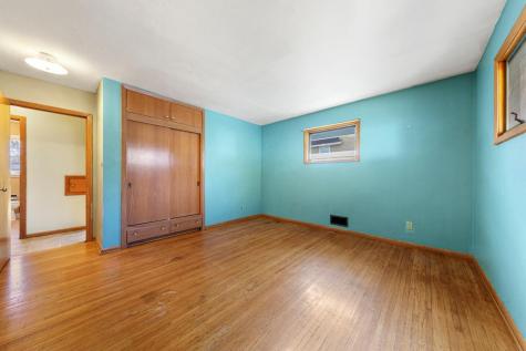 1043 Chase Avenue Gibbon MN 55335