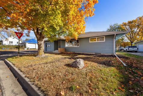1043 Chase Avenue Gibbon MN 55335